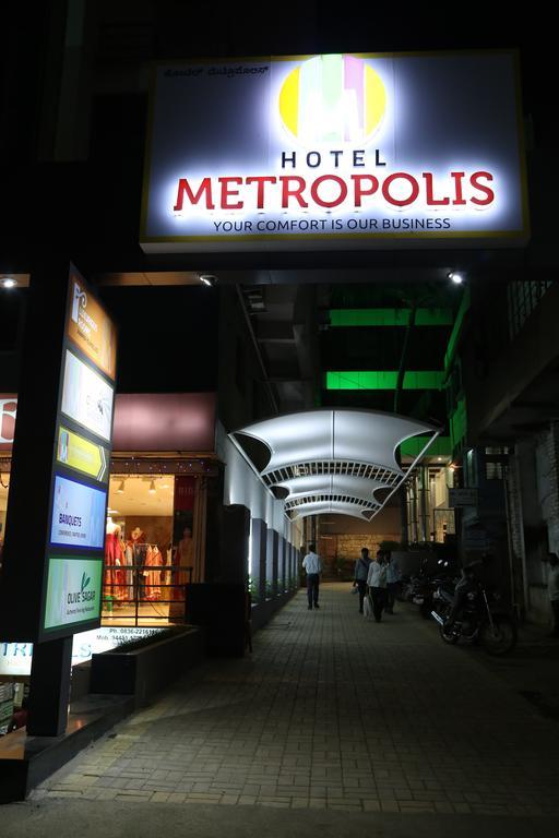 Hotel Metropolis Hubli Bagian luar foto